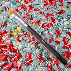 Younique Cream Shadow Brush